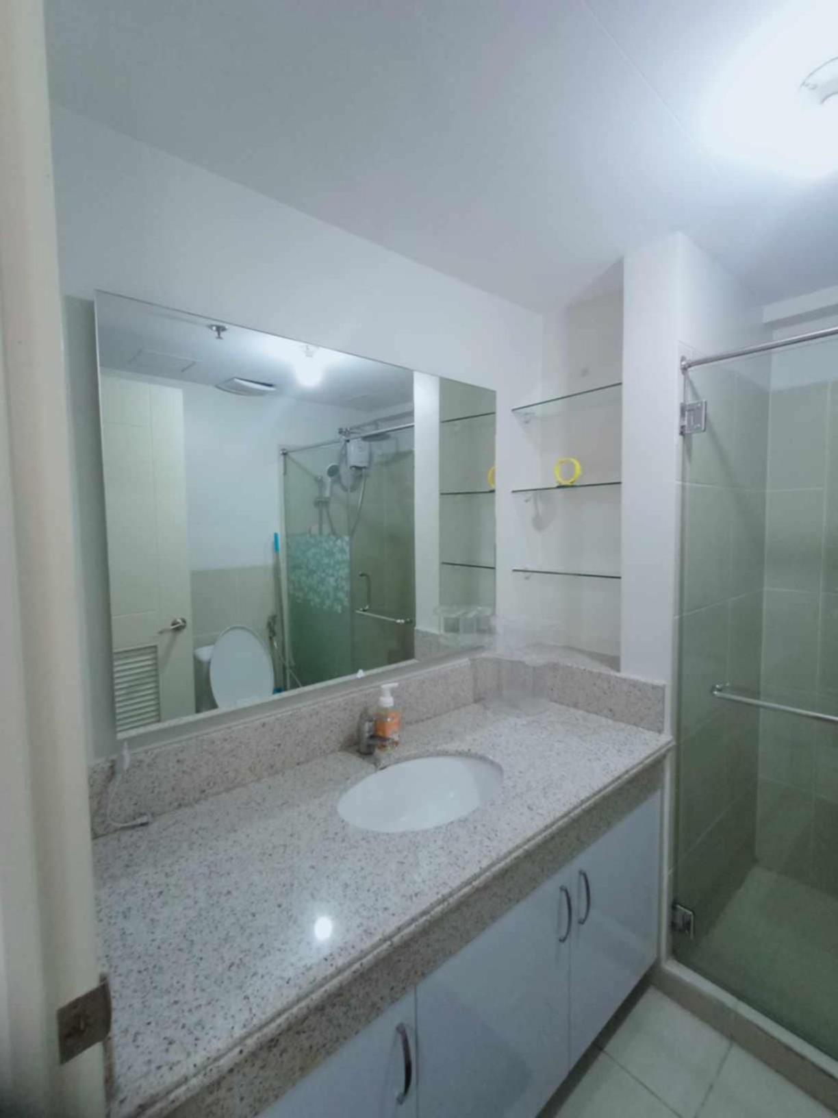 Brio Towers Condominuim Mandaluyong Luaran gambar